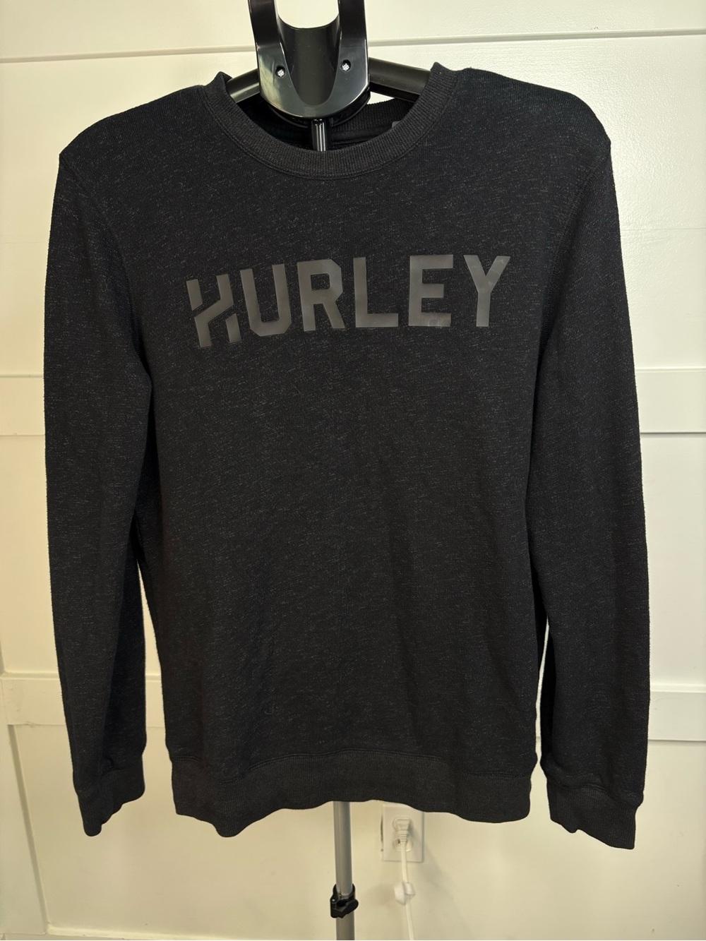 Hurley Black Crewneck Sweatshirt Tonal Logo Men’s Medium